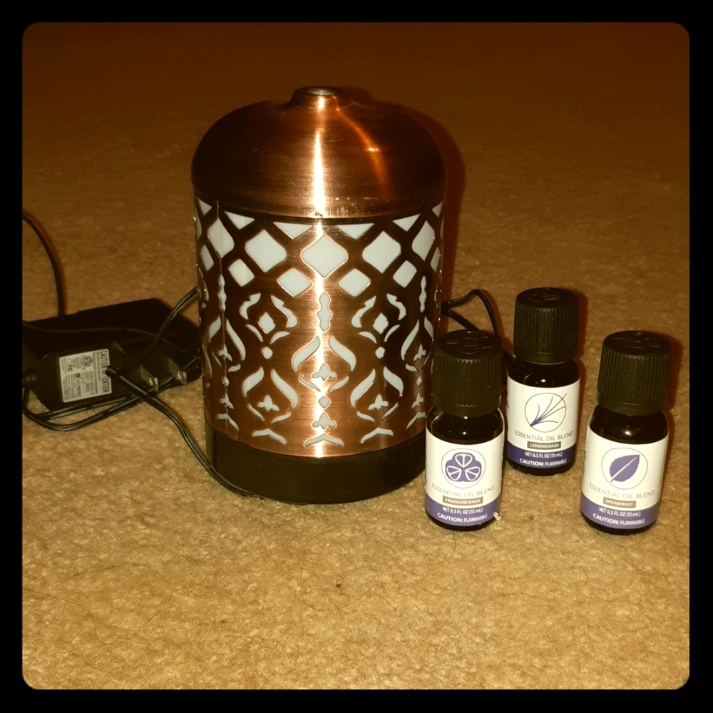 Essential oil diffuser